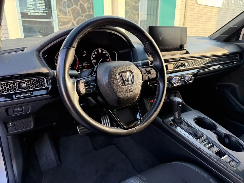 2025 Honda Civic 11th Gen - Image 8 of 13