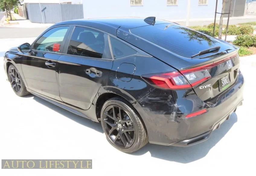 2025 Honda Civic 11th Gen - Image 7 of 31