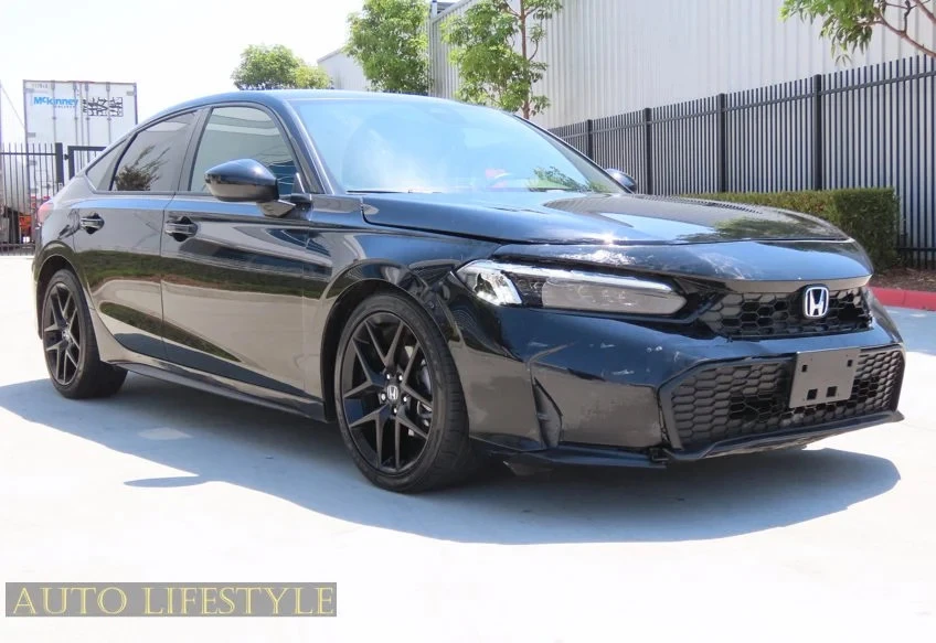 2025 Honda Civic 11th Gen - Image 4 of 31