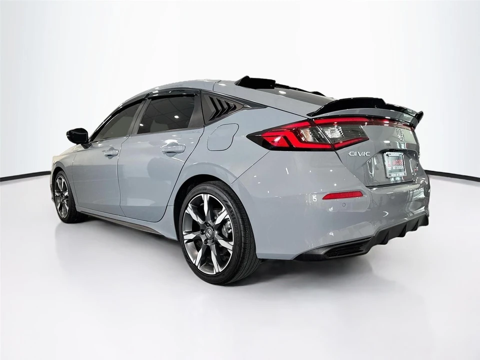 2025 Honda Civic 11th Gen - Image 3 of 31