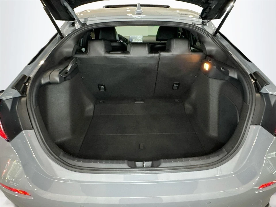 2025 Honda Civic 11th Gen - Image 30 of 31