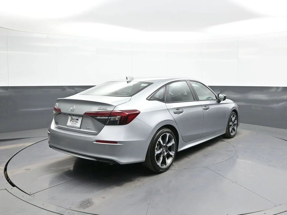 2025 Honda Civic 11th Gen - Image 6 of 21
