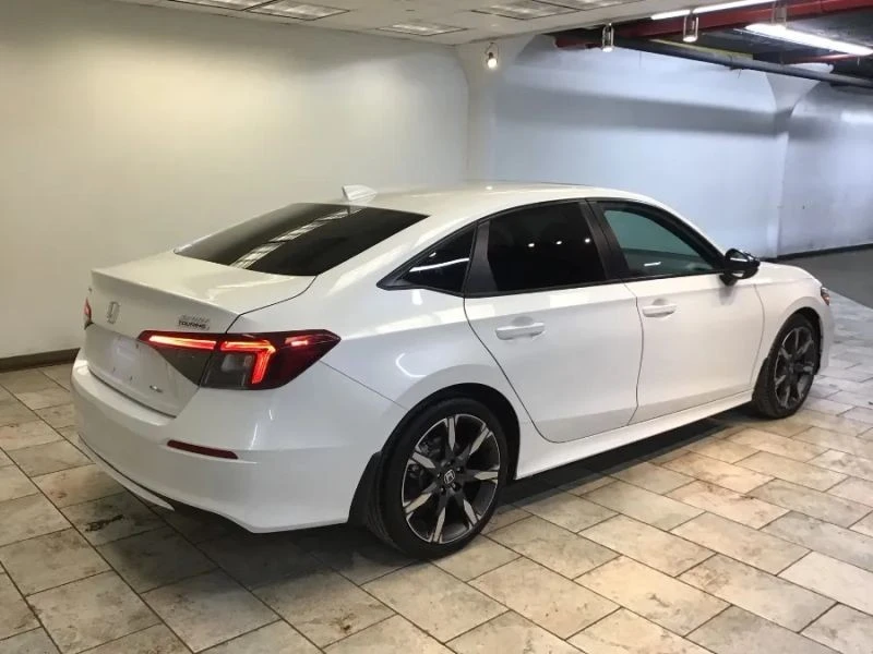 2025 Honda Civic 11th Gen - Image 3 of 12