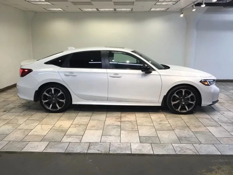 2025 Honda Civic 11th Gen - Image 2 of 12