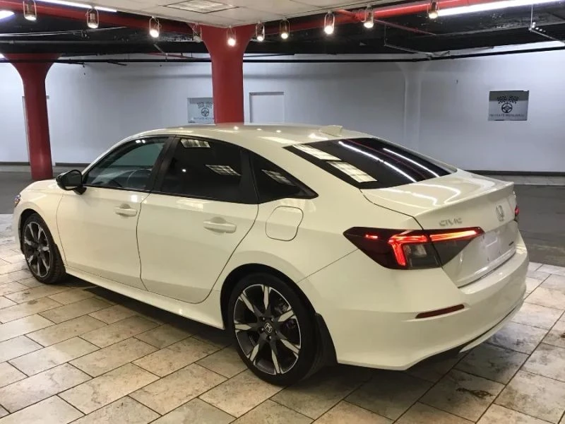 2025 Honda Civic 11th Gen - Image 4 of 12