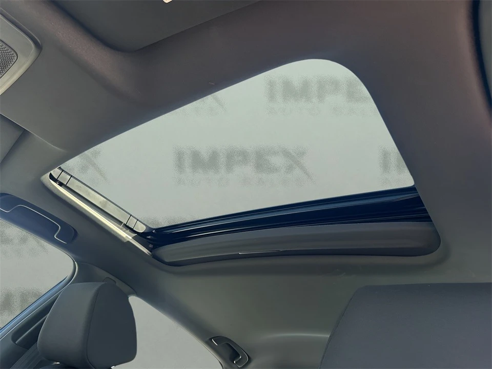 2025 Honda Civic 11th Gen - Image 10 of 12