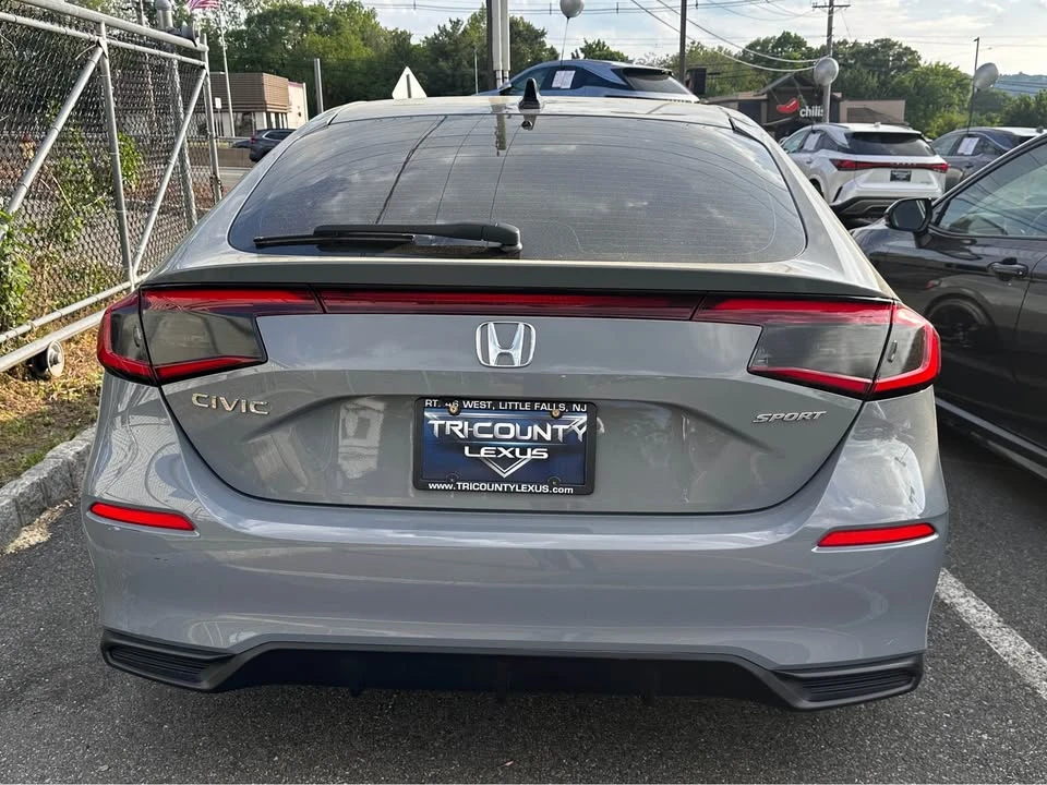 2025 Honda Civic 11th Gen - Image 6 of 8