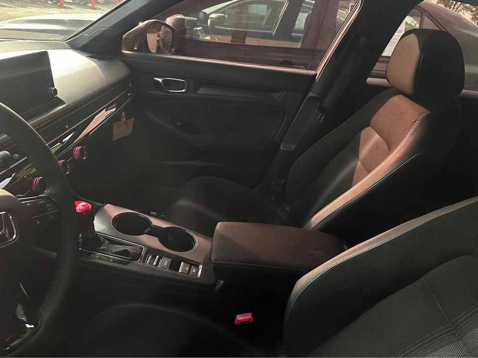 2025 Honda Civic 11th Gen - Image 8 of 8