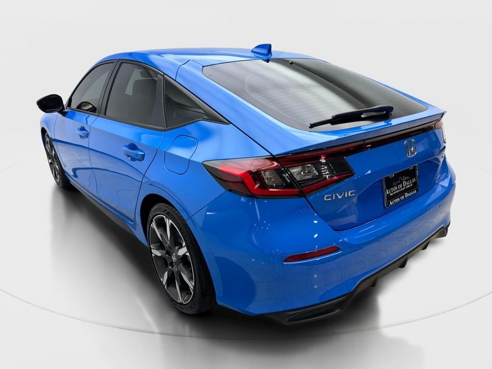 2025 Honda Civic 11th Gen - Image 9 of 31