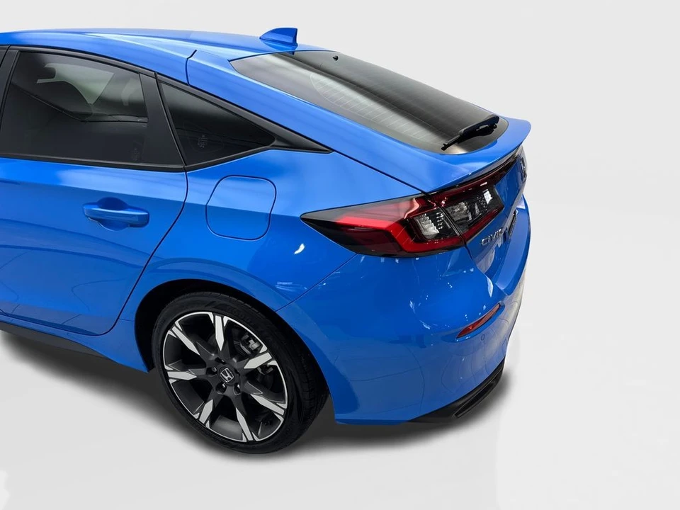 2025 Honda Civic 11th Gen - Image 17 of 31