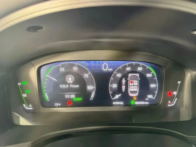 2025 Honda Civic 11th Gen - Image 14 of 21