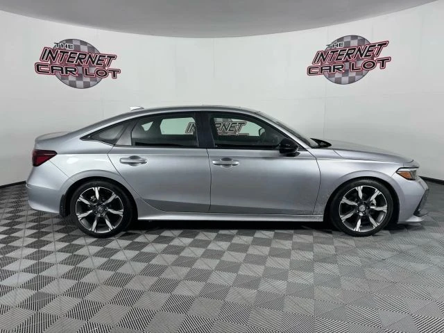 2025 Honda Civic 11th Gen - Image 8 of 12