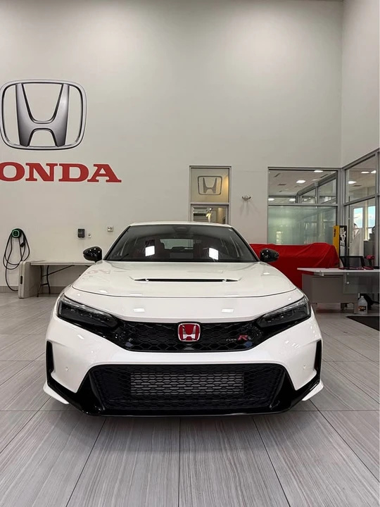 2025 Honda FL5 Civic Type R - Image 1 of 16