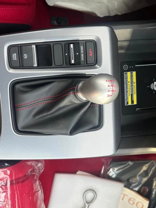 2025 Honda FL5 Civic Type R - Image 16 of 19