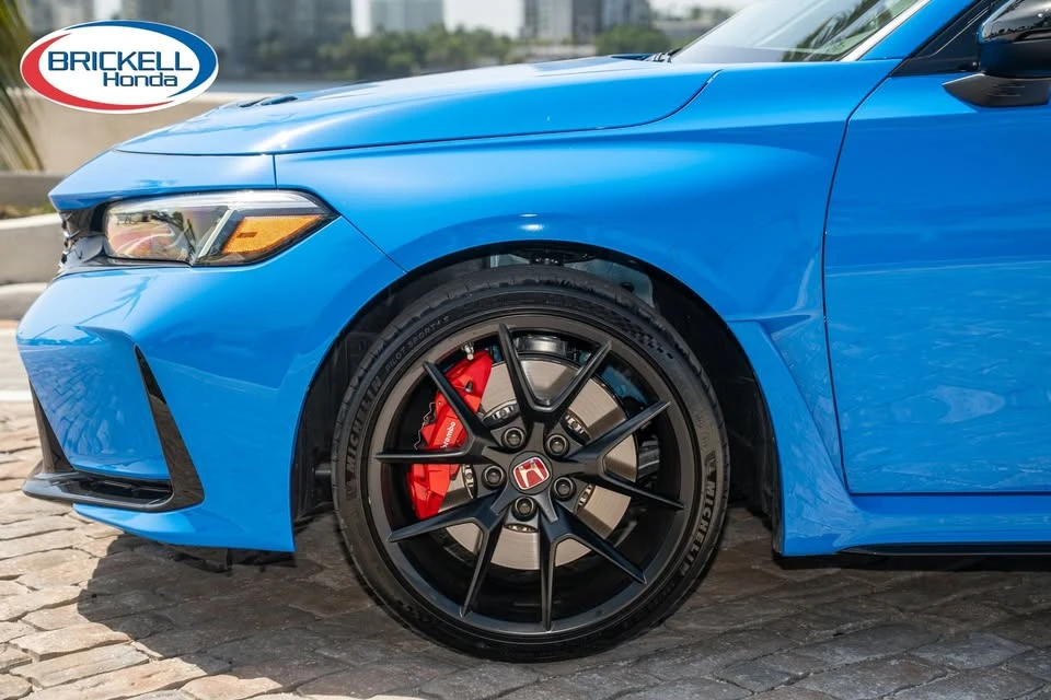 2025 Honda FL5 Civic Type R - Image 19 of 20