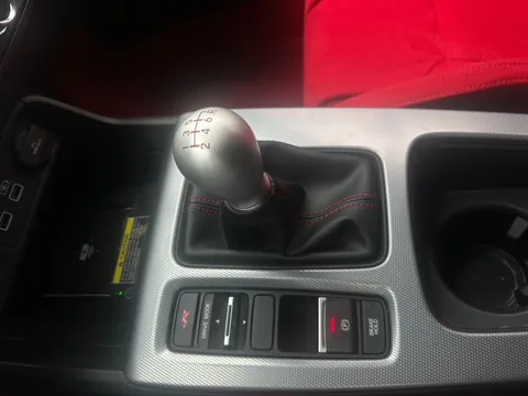 2025 Honda FL5 Civic Type R - Image 2 of 31