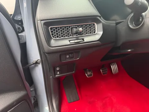 2025 Honda FL5 Civic Type R - Image 2 of 31