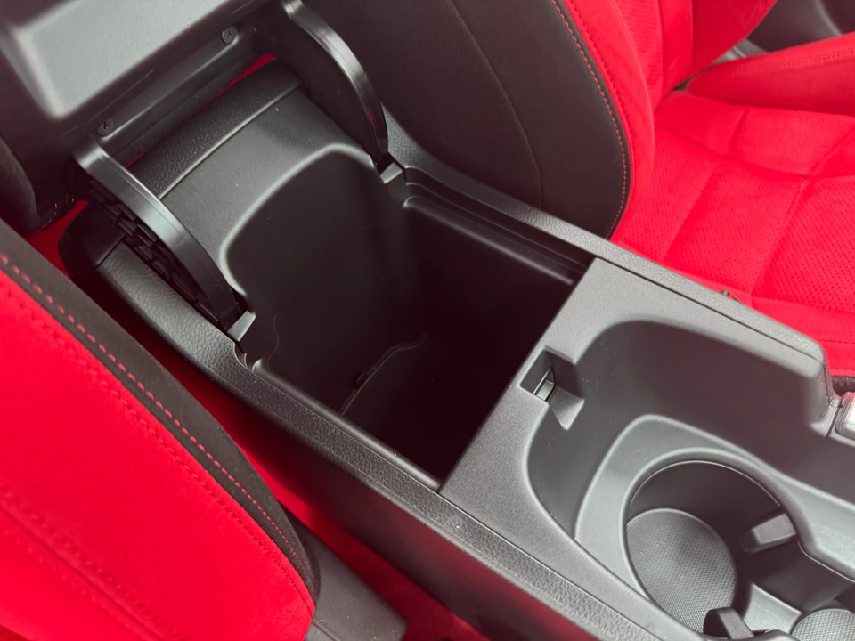2025 Honda FL5 Civic Type R - Image 13 of 31