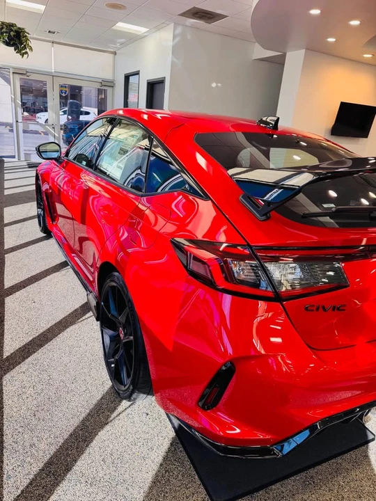 2025 Honda FL5 Civic Type R - Image 3 of 8