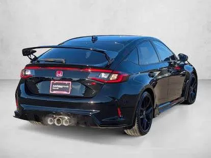 2025 Honda FL5 Civic Type R - Image 2 of 7