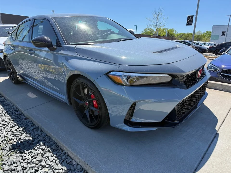 2025 Honda FL5 Civic Type R - Image 7 of 15