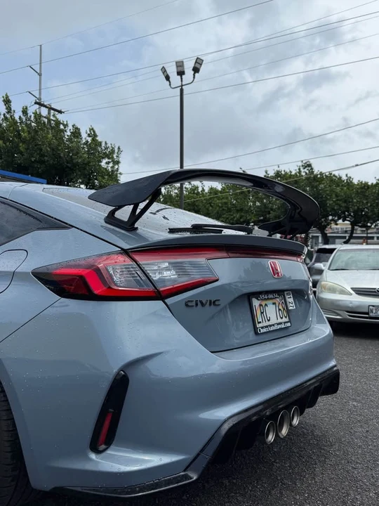 2025 Honda FL5 Civic Type R - Image 17 of 20
