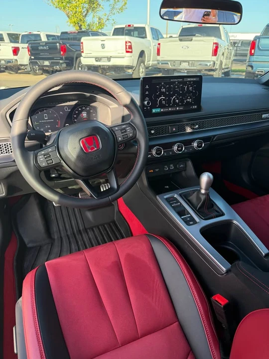 2025 Honda FL5 Civic Type R - Image 7 of 11