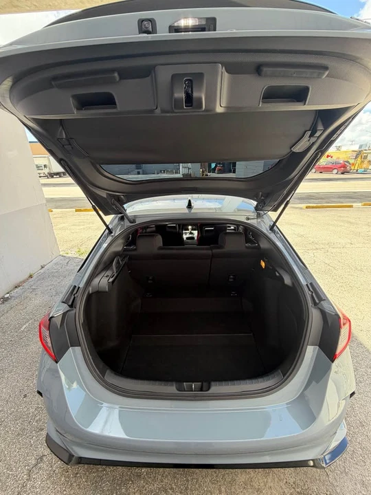 2025 Honda FL5 Civic Type R - Image 6 of 19