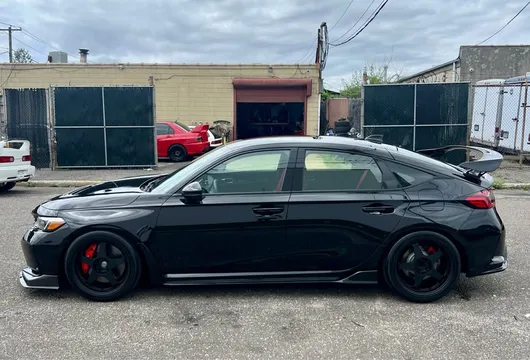 2025 Honda FL5 Civic Type R - Image 2 of 11