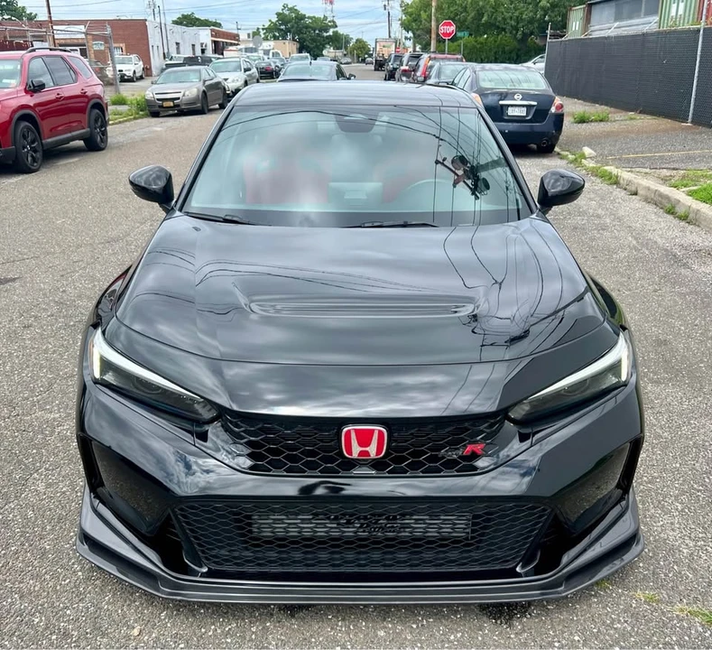 2025 Honda FL5 Civic Type R - Image 8 of 11