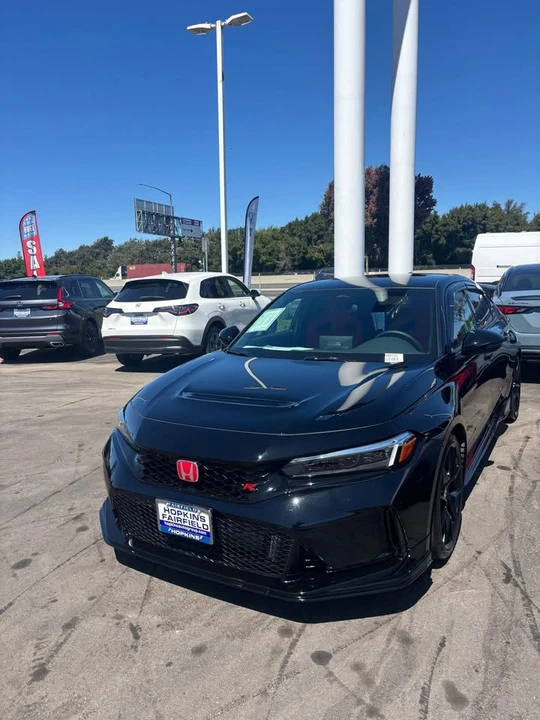 2025 Honda FL5 Civic Type R - Image 1 of 4