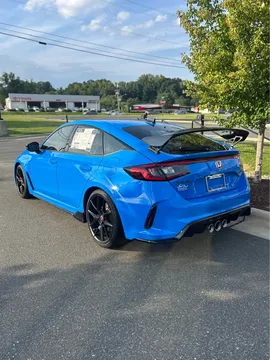 2025 Honda FL5 Civic Type R - Image 2 of 8