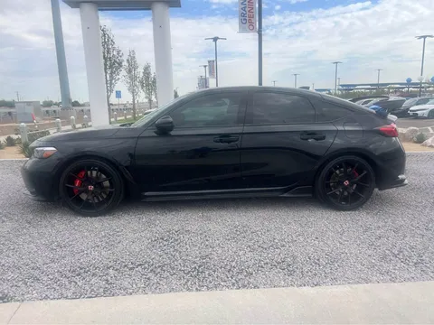 2025 Honda FL5 Civic Type R - Image 2 of 12