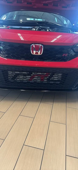 2025 Honda FL5 Civic Type R - Image 11 of 20