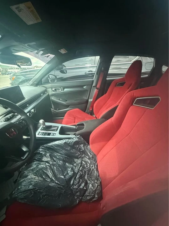 2025 Honda FL5 Civic Type R - Image 6 of 9