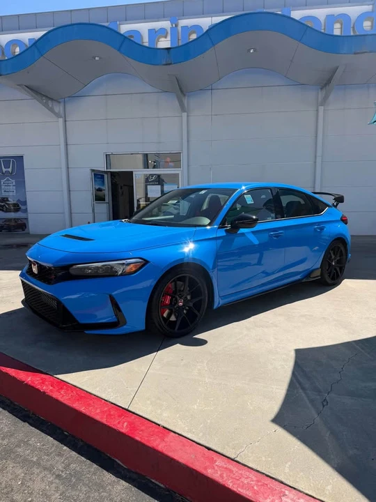 2025 Honda FL5 Civic Type R - Image 9 of 14