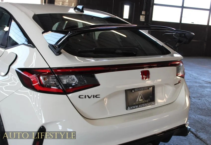 2025 Honda FL5 Civic Type R - Image 14 of 21