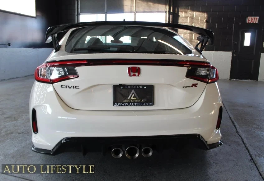 2025 Honda FL5 Civic Type R - Image 11 of 21