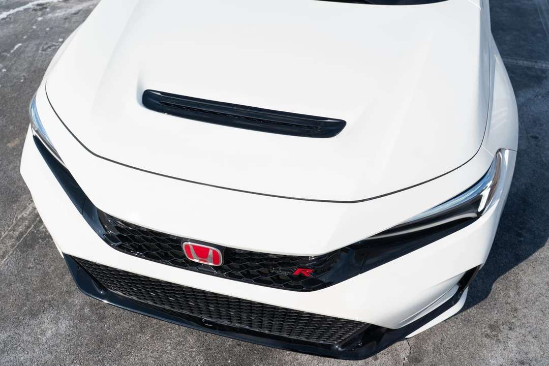 2025 Honda FL5 Civic Type R - Image 29 of 31
