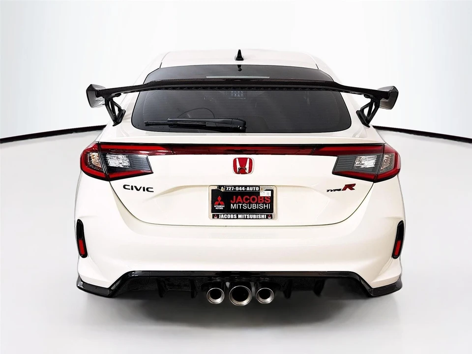 2025 Honda FL5 Civic Type R - Image 6 of 21