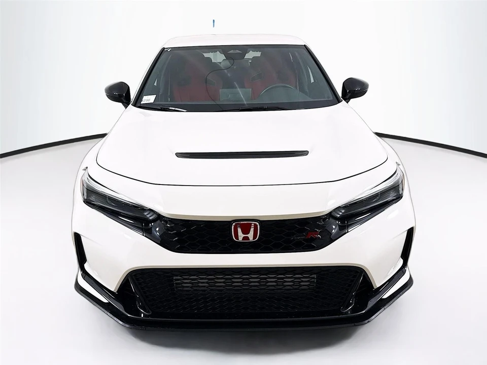 2025 Honda FL5 Civic Type R - Image 2 of 21