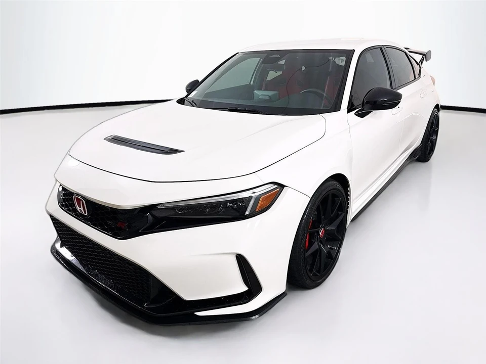 2025 Honda FL5 Civic Type R - Image 3 of 21