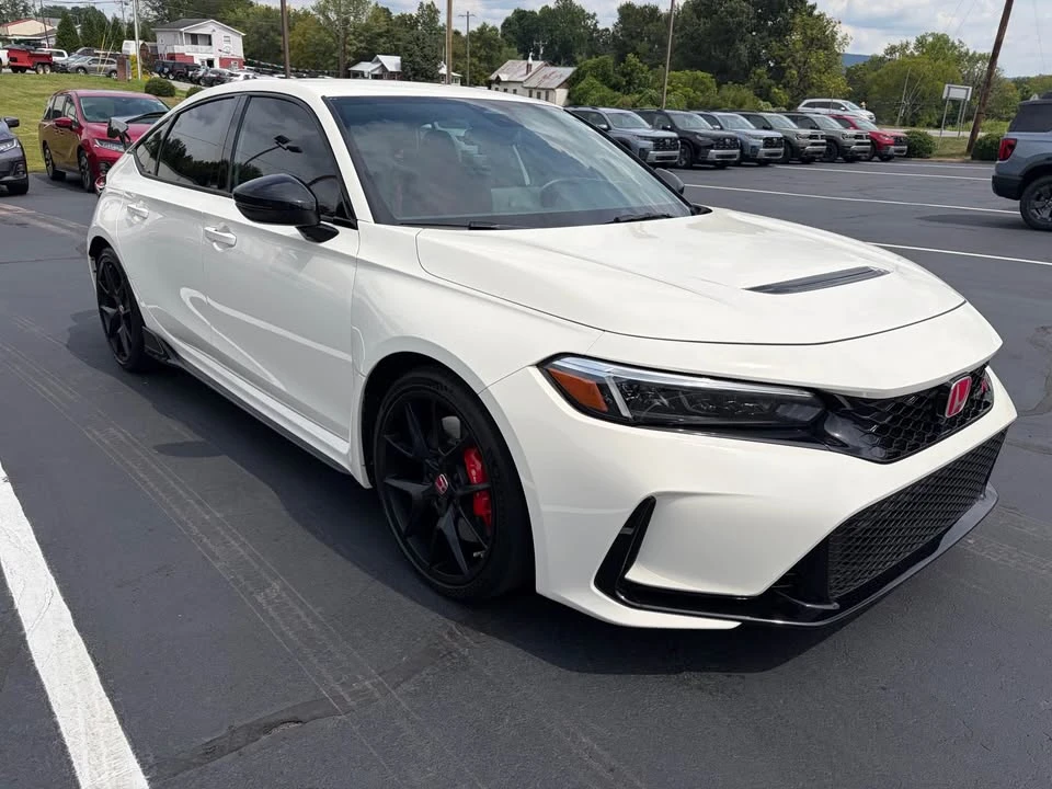 2025 Honda FL5 Civic Type R - Image 4 of 9