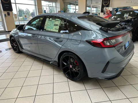 2025 Honda FL5 Civic Type R - Image 3 of 7