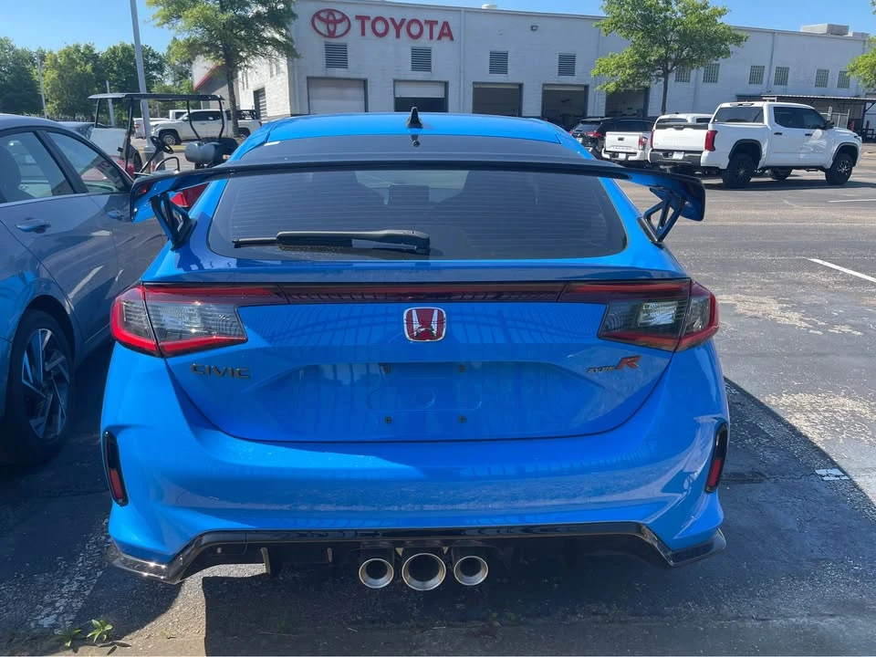 2025 Honda FL5 Civic Type R - Image 6 of 8