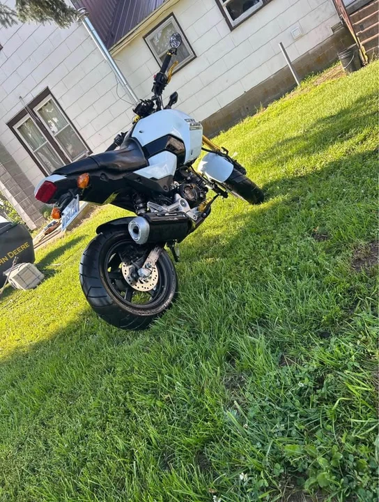 2025 Honda Motorcycles - Image 3 of 4