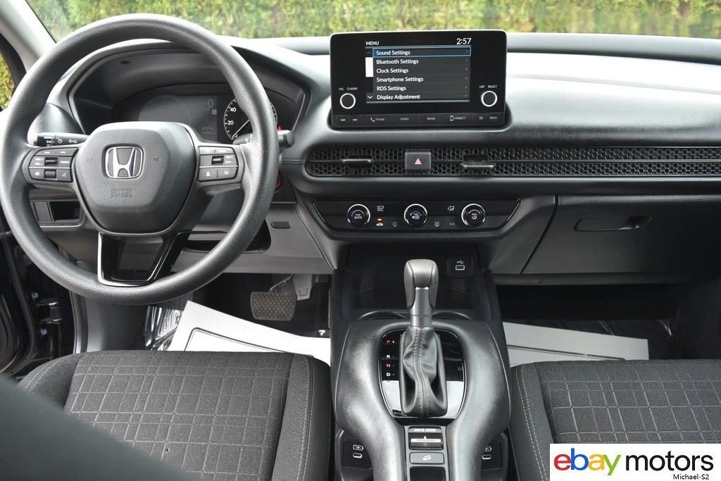 2025 Honda HR-V 3rd Gen - Image 14 of 21