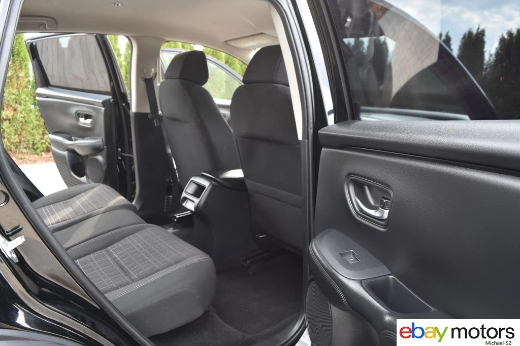 2025 Honda HR-V 3rd Gen - Image 18 of 21