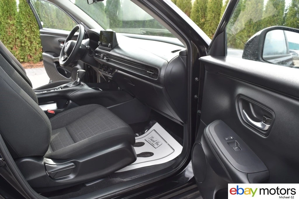 2025 Honda HR-V 3rd Gen - Image 17 of 21