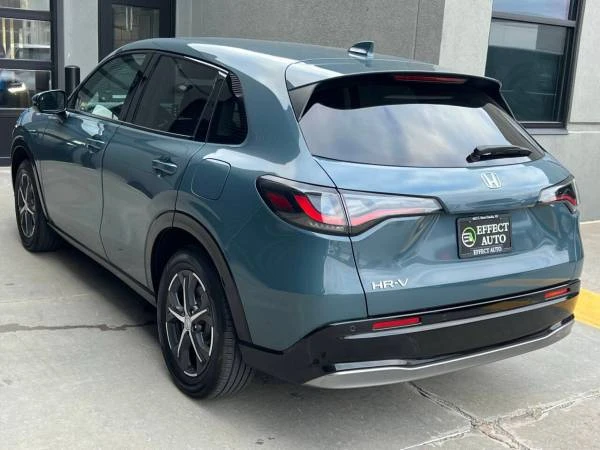 2025 Honda HR-V 3rd Gen - Image 8 of 21